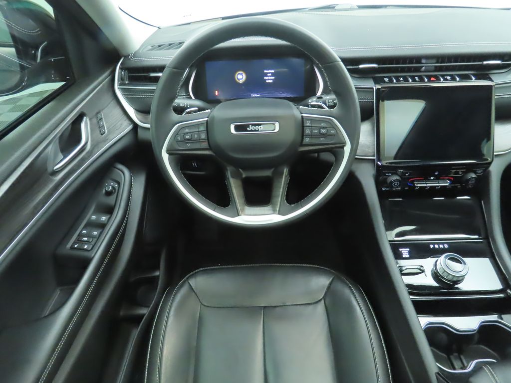 2023 Jeep Grand Cherokee L Limited Edition 10