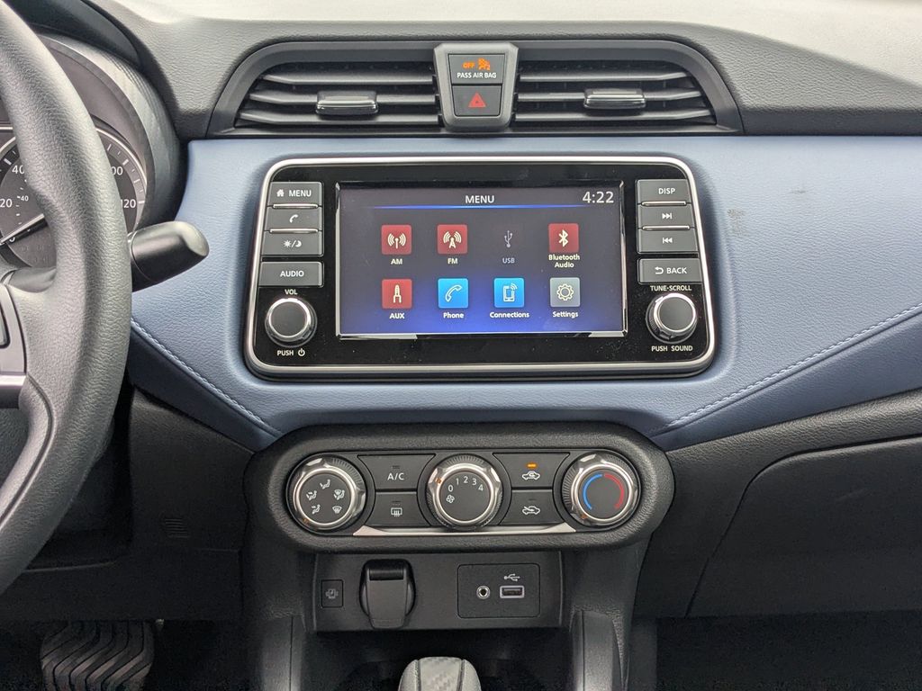 New 2025 Nissan Versa Sedan