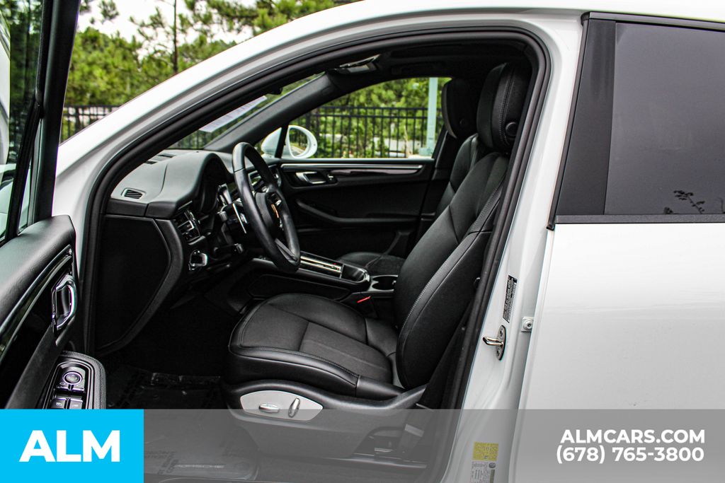 Used 2024 White Porsche Base image 16