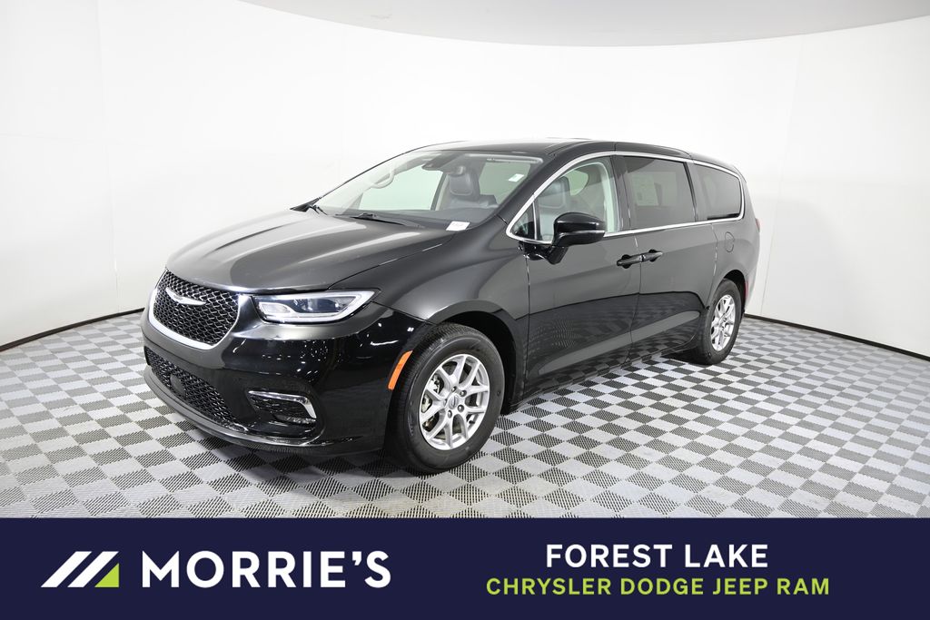 Diamond Black 2024 Chrysler Pacifica Touring L FWD Minivan Front-Wheel Drive 9-Speed Automatic