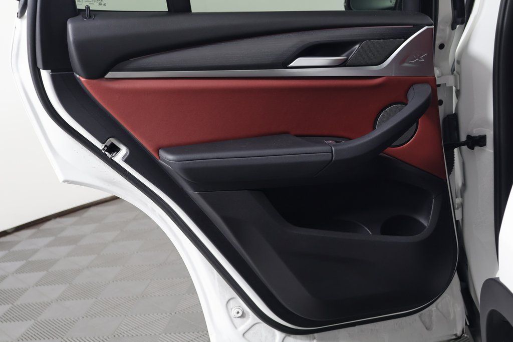Thumbnail: 2023 BMW X3 - 13