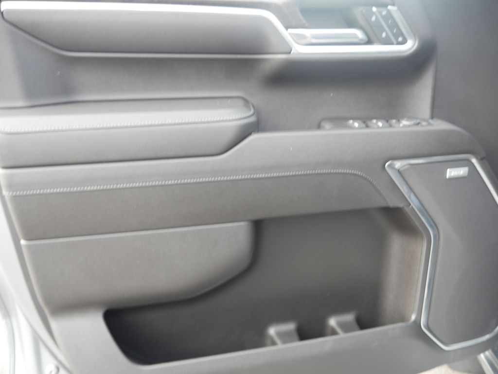 Thumbnail: 2023 Chevrolet Silverado 1500 - 16