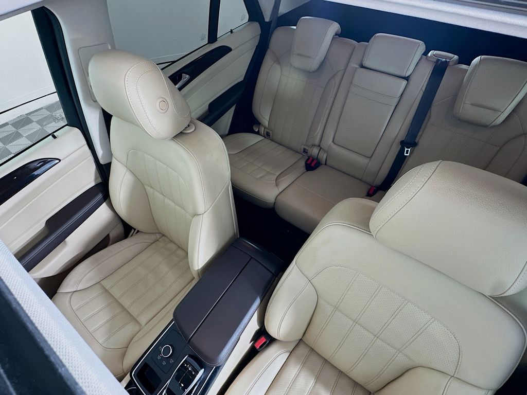 Thumbnail: 2018 Mercedes-Benz GLE - 23