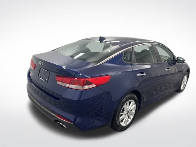 2018 Kia Optima LX photo 5