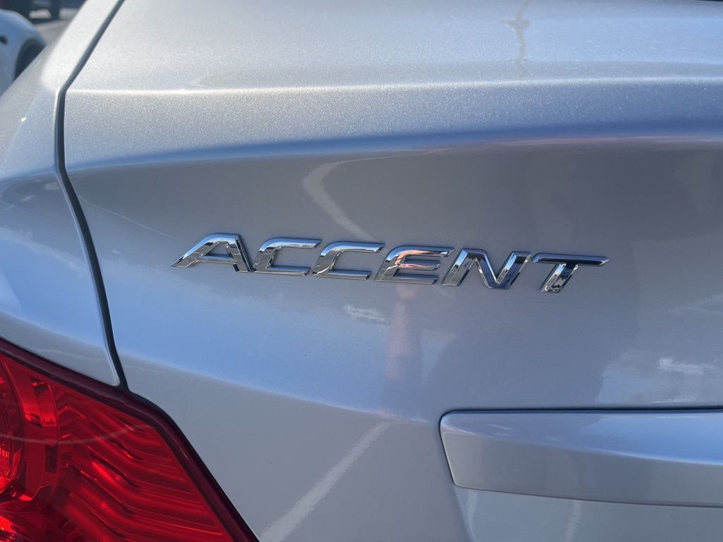 Thumbnail: 2014 Hyundai Accent - 14