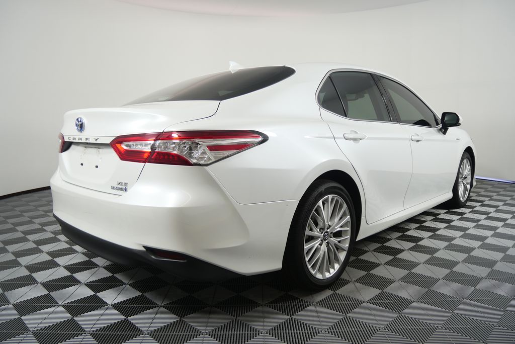 Thumbnail: 2020 Toyota Camry - 3