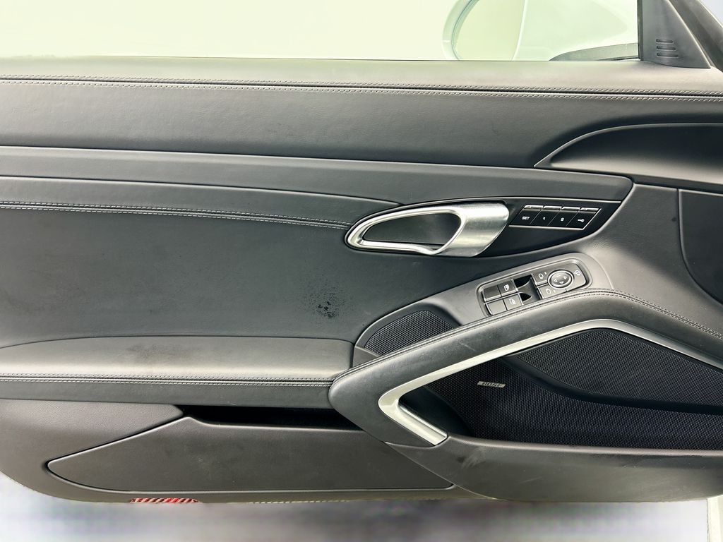 Thumbnail: 2025 Porsche 718 Cayman - 22