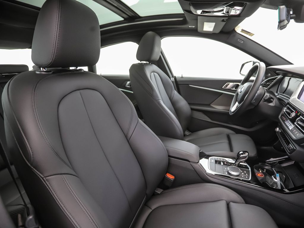 Thumbnail: 2021 BMW 2 Series - 31