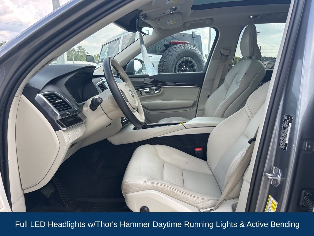 2019 Volvo XC90 T6 Momentum