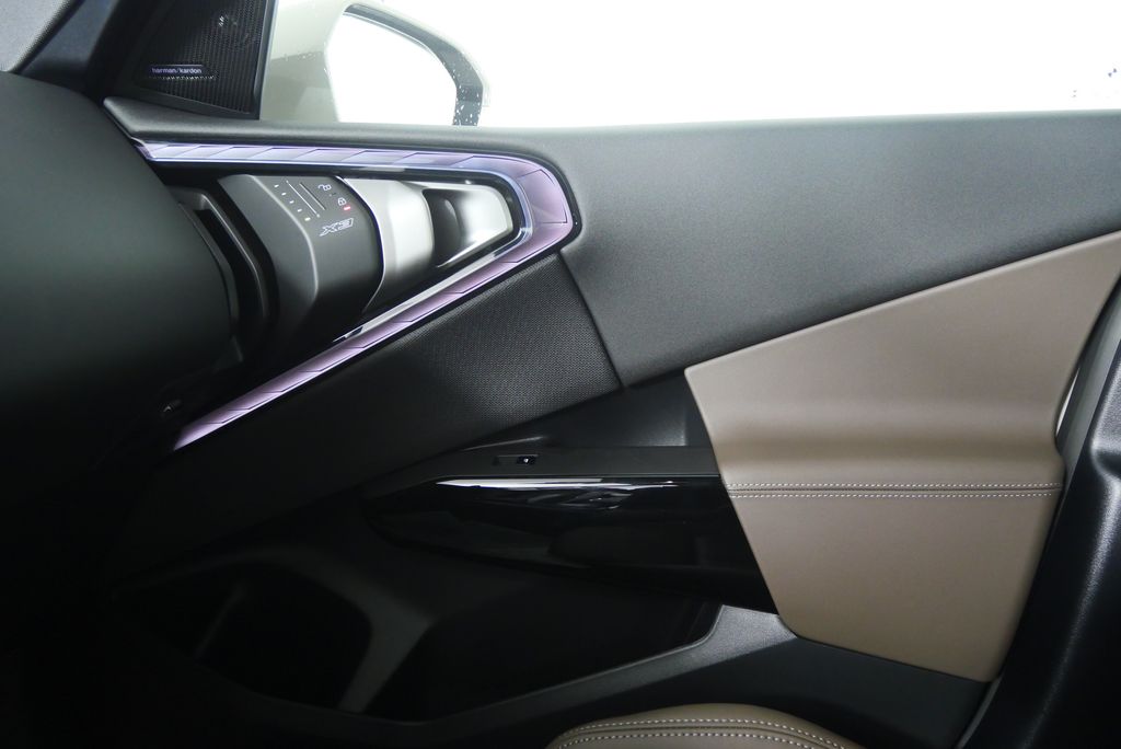 Thumbnail: 2026 BMW X3 - 23