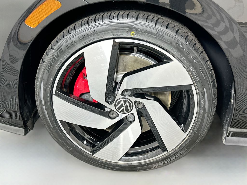 Thumbnail: 2024 Volkswagen Golf - 30