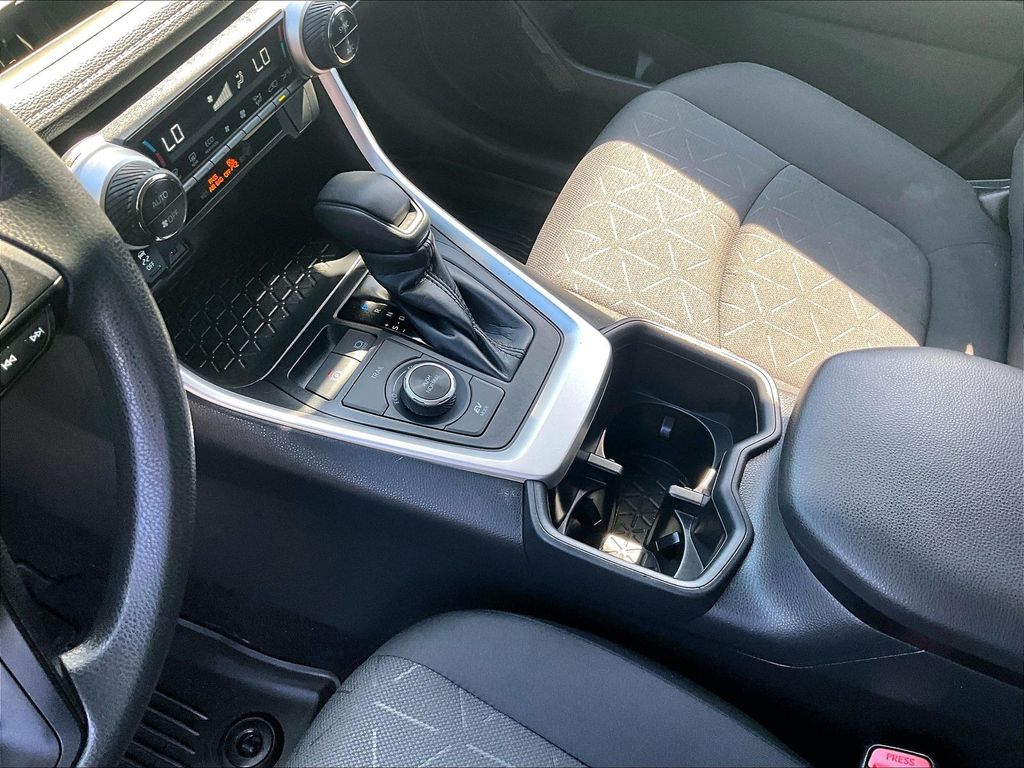2023 Toyota RAV4 Hybrid — photo 20