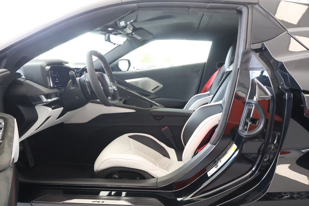Thumbnail: 2023 Chevrolet Corvette - 18