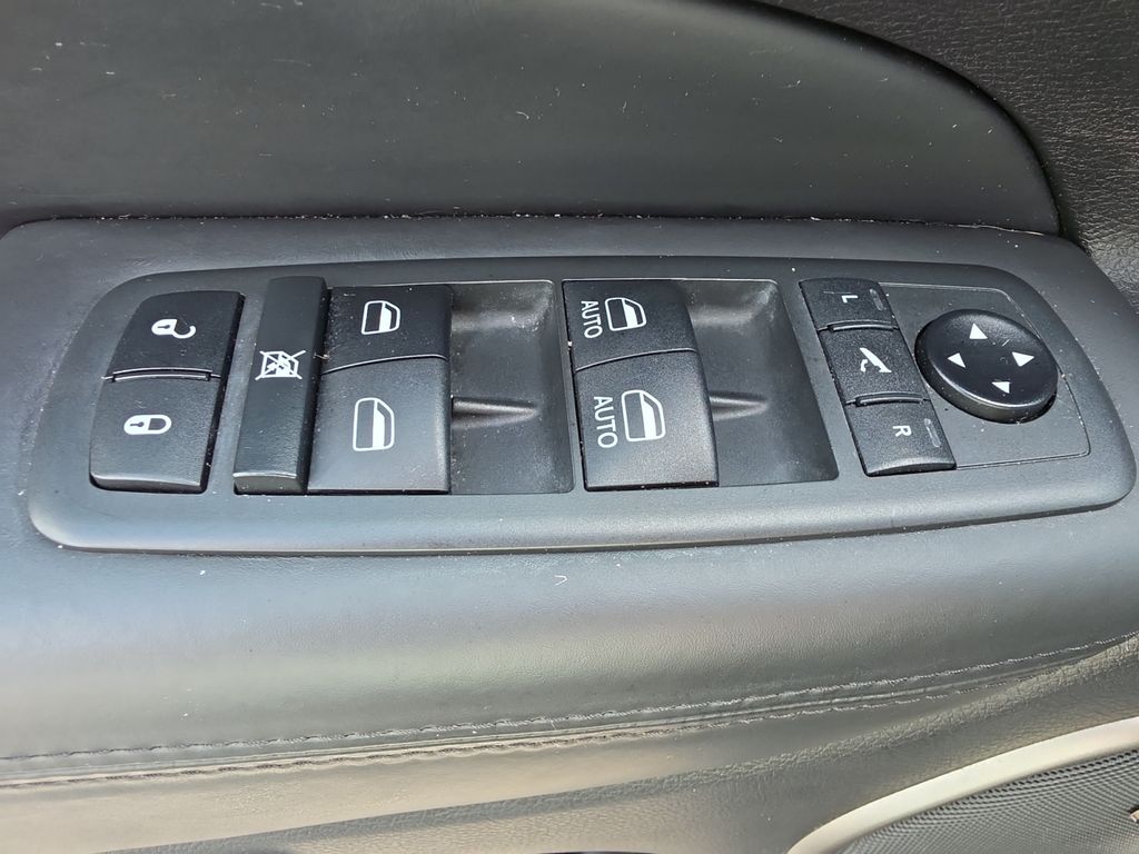 2019 Jeep Grand Cherokee High Altitude Black at Rafferty Subaru