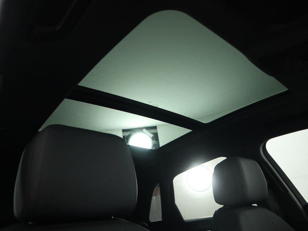 Thumbnail: 2025 Audi Q3 - 19