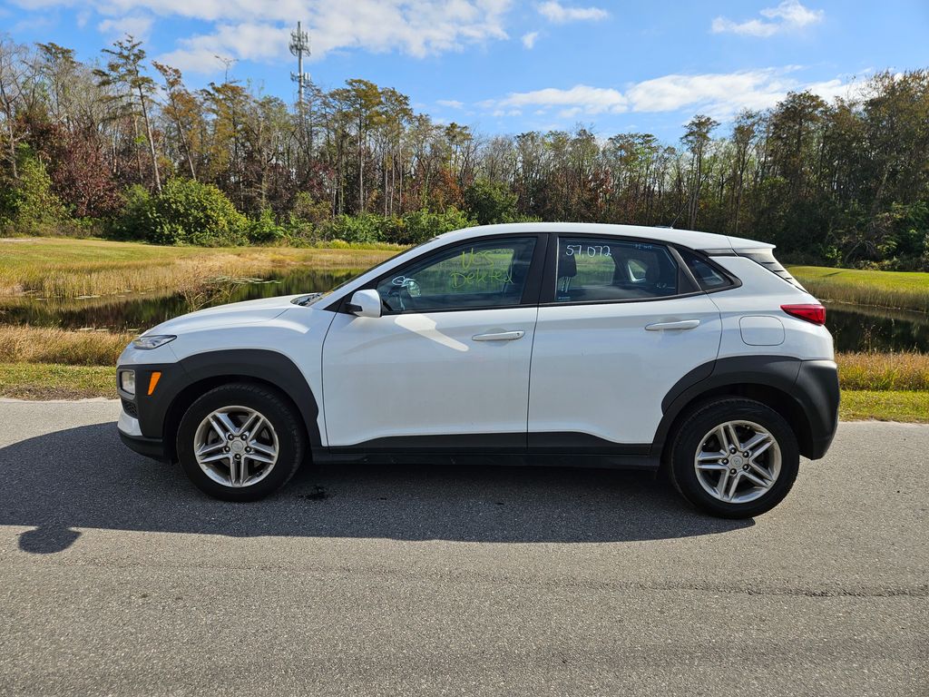 2021 Hyundai Kona SE 2