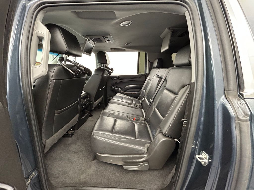 Used 2020 Shadow Gray Metallic Chevrolet LT image 37