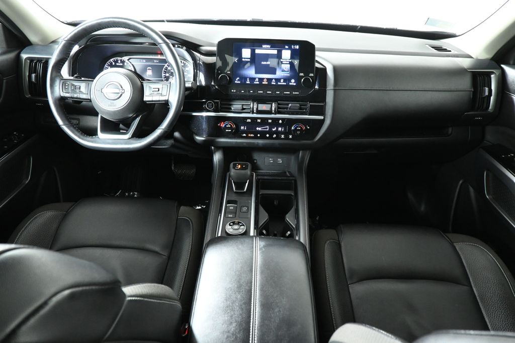 Thumbnail: 2023 Nissan Pathfinder - 4