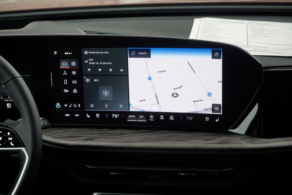 Thumbnail: 2025 Audi Q5 - 10