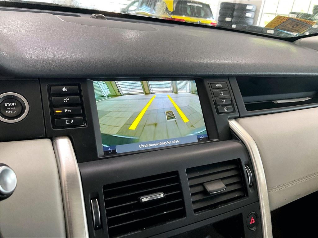 2019 Land Rover Discovery Sport — photo 16