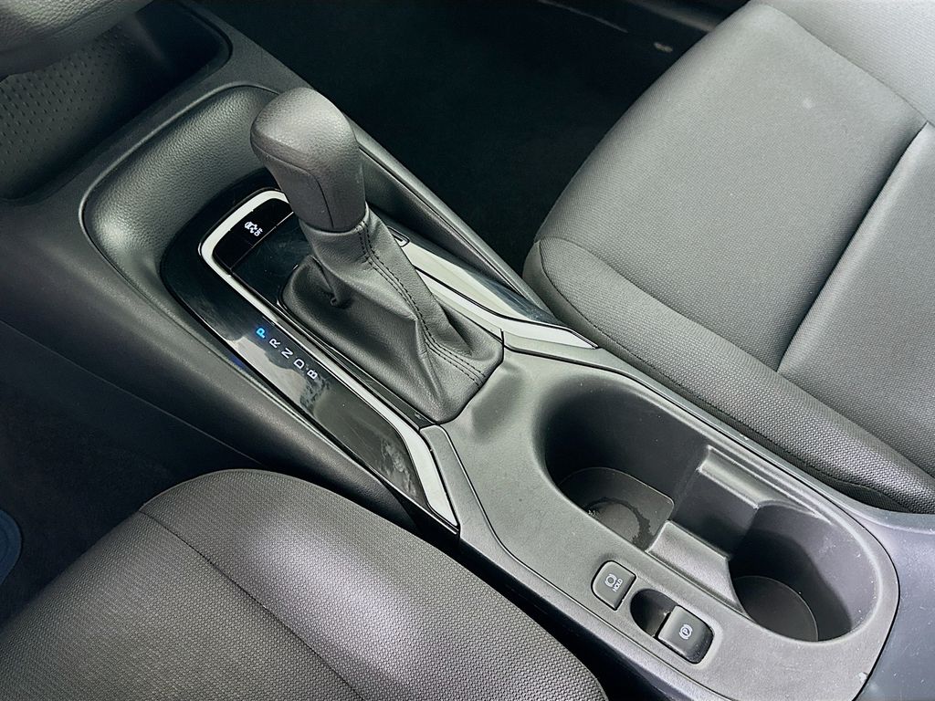 2023 Toyota Corolla LE 16