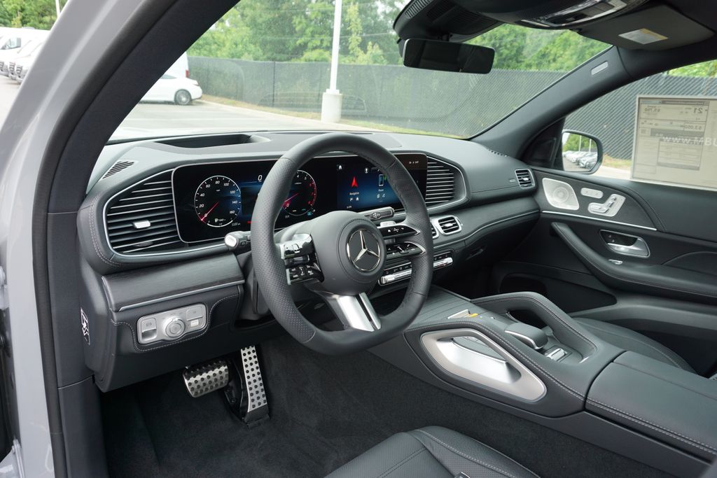2025 Mercedes-Benz GLS 450 4MATIC 24