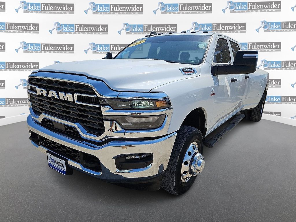 Bright White Clearcoat 2025 RAM 3500 Pickup Truck Four-Wheel Drive 8-Speed Automatic