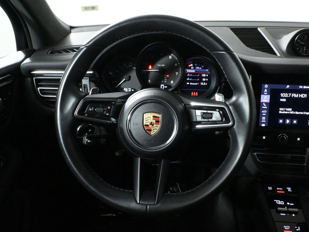 Thumbnail: 2024 Porsche Macan - 18