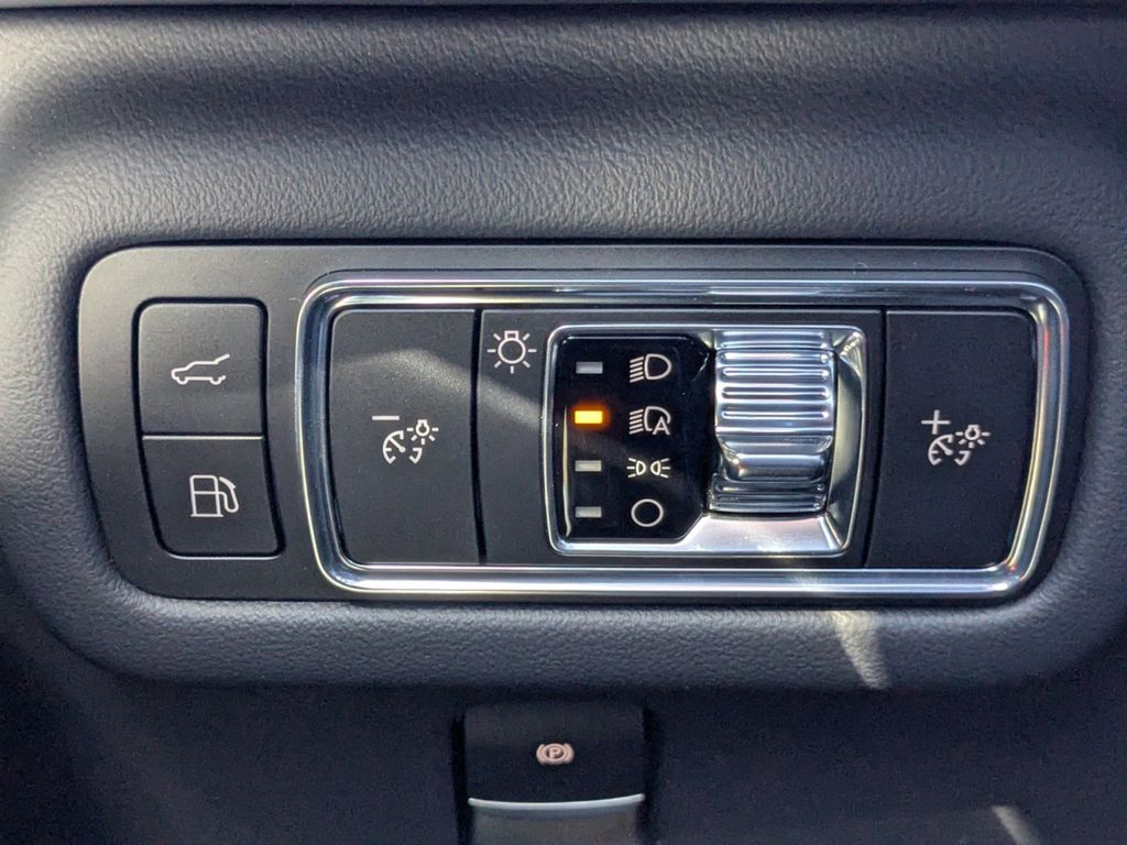 2025 Lincoln Nautilus Hybrid Premiere