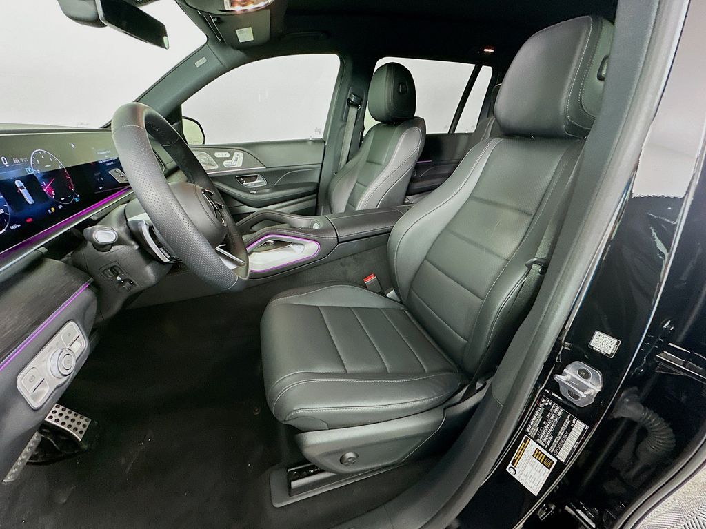 Thumbnail: 2025 Mercedes-Benz GLS - 21