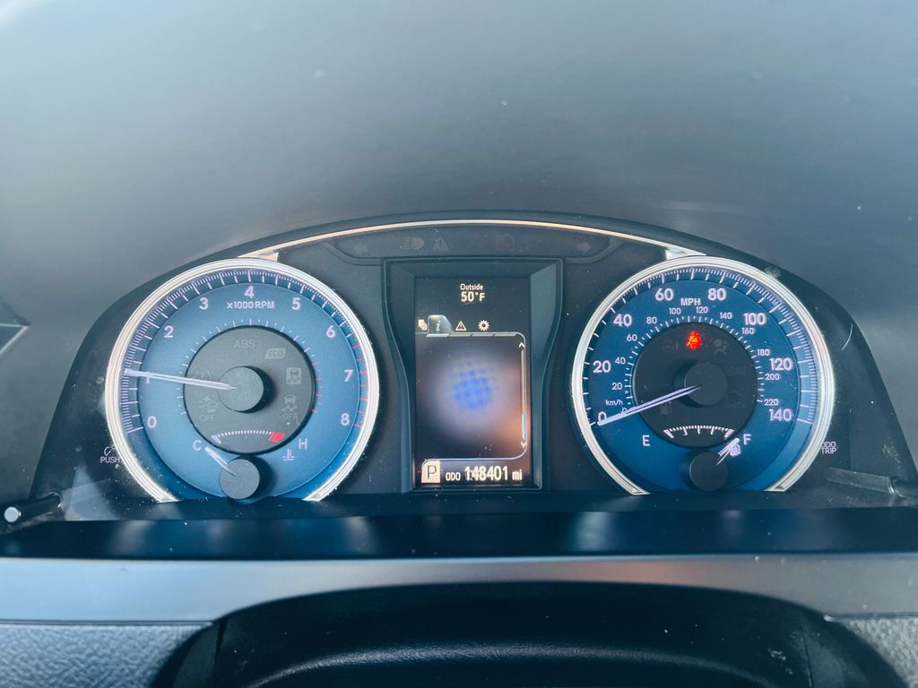 Thumbnail: 2017 Toyota Camry - 18