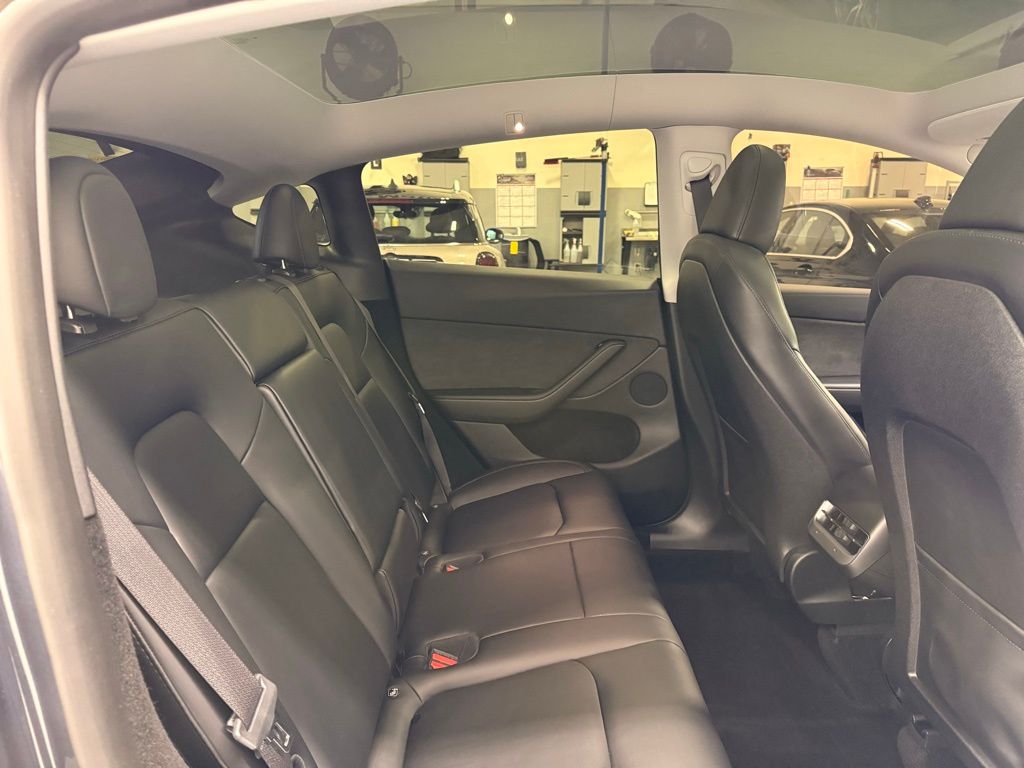 2024 Tesla Model Y Long Range 26