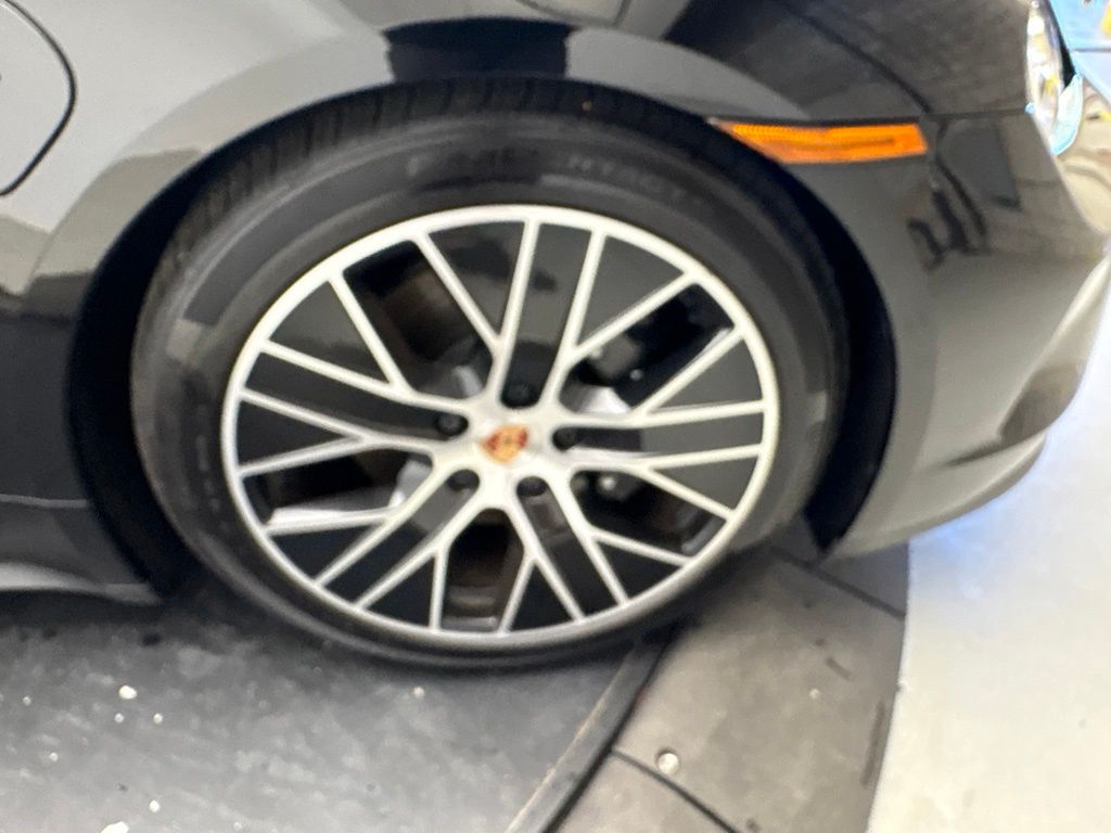 Thumbnail: 2026 Porsche Taycan - 18