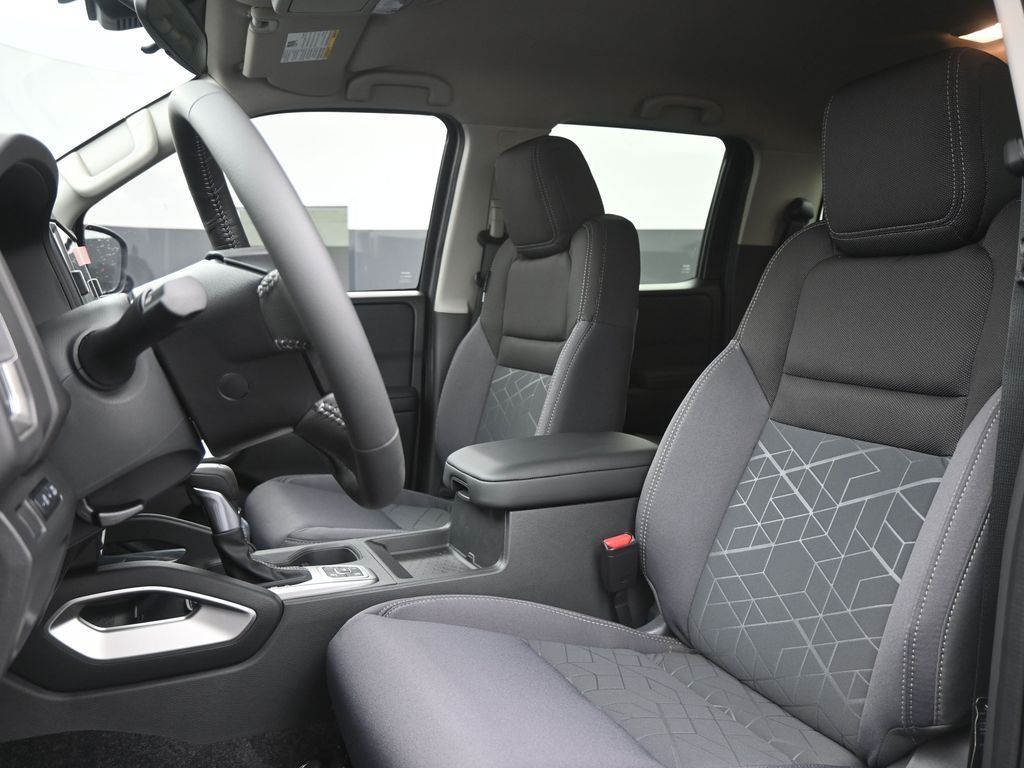 2026 Nissan Frontier SV - Photo 11
