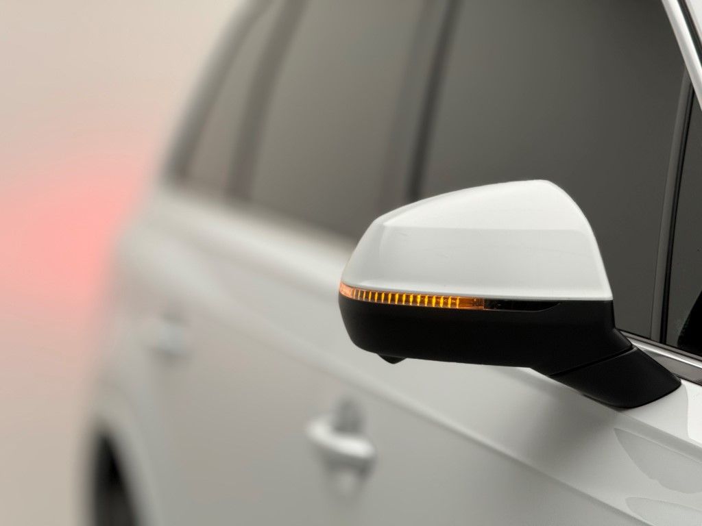 Thumbnail: 2023 Audi Q7 - 4