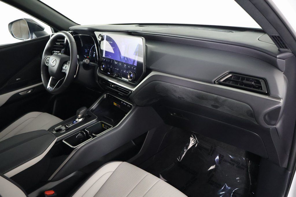 Thumbnail: 2025 Lexus TX - 9