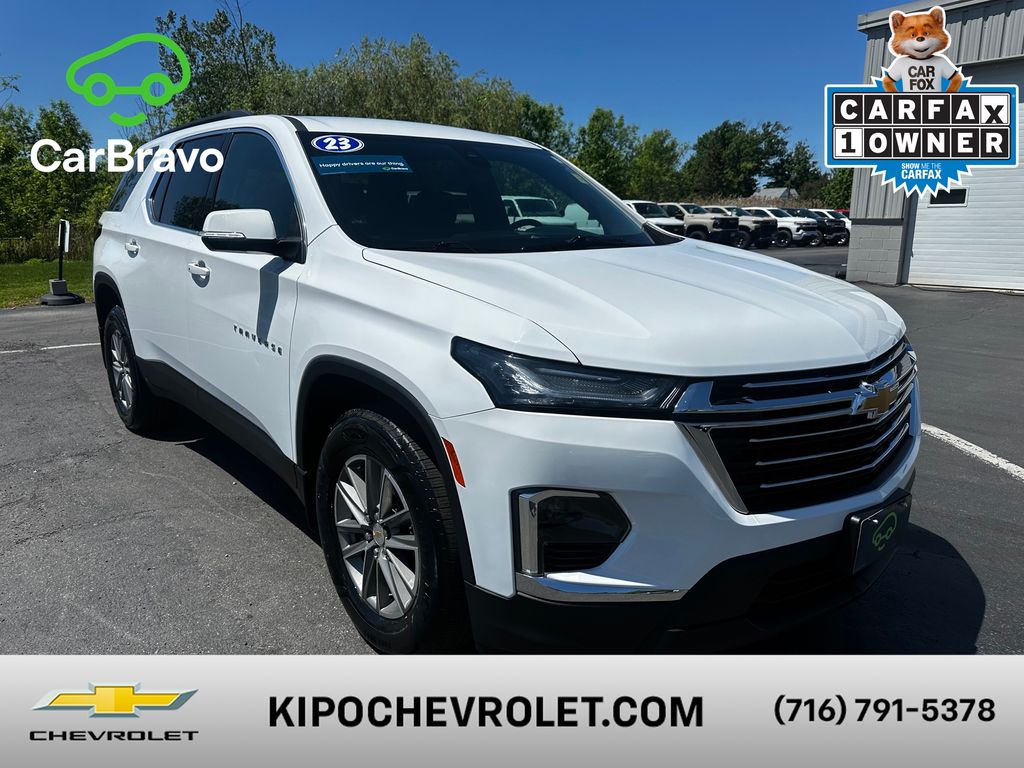 Summit White 2023 Chevrolet Traverse SUV / Crossover Four-Wheel Drive 9-Speed Automatic