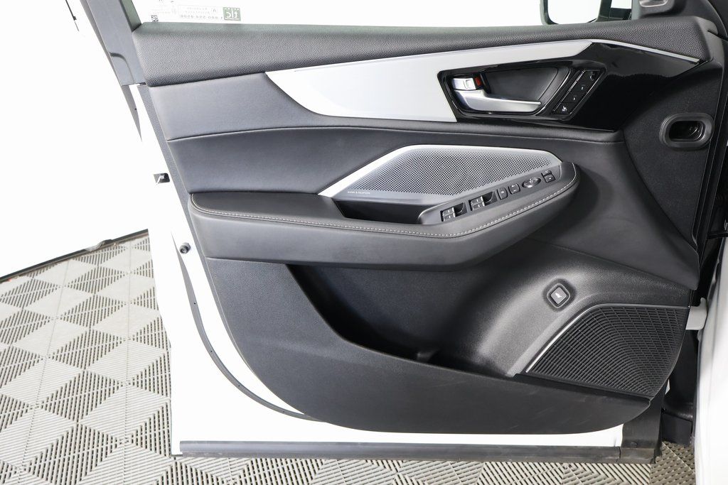 Thumbnail: 2025 Acura MDX - 12