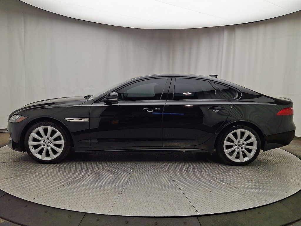 Thumbnail: 2016 Jaguar XF - 7