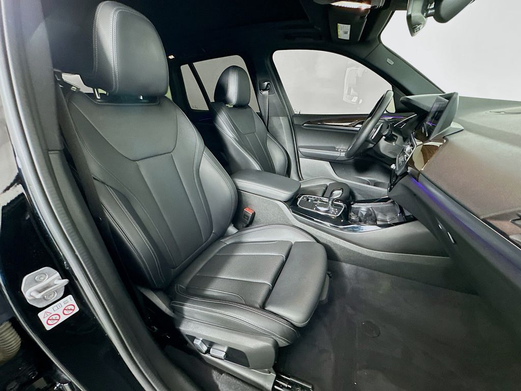 Thumbnail: 2022 BMW X3 - 28