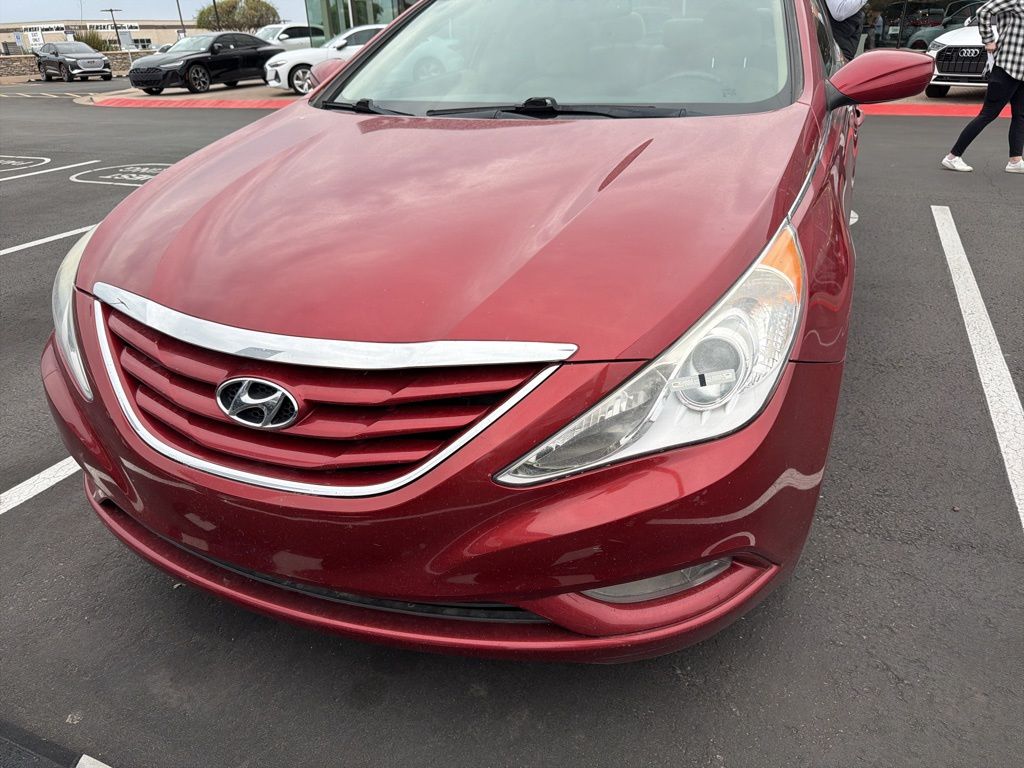 Thumbnail: 2013 Hyundai Sonata - 2