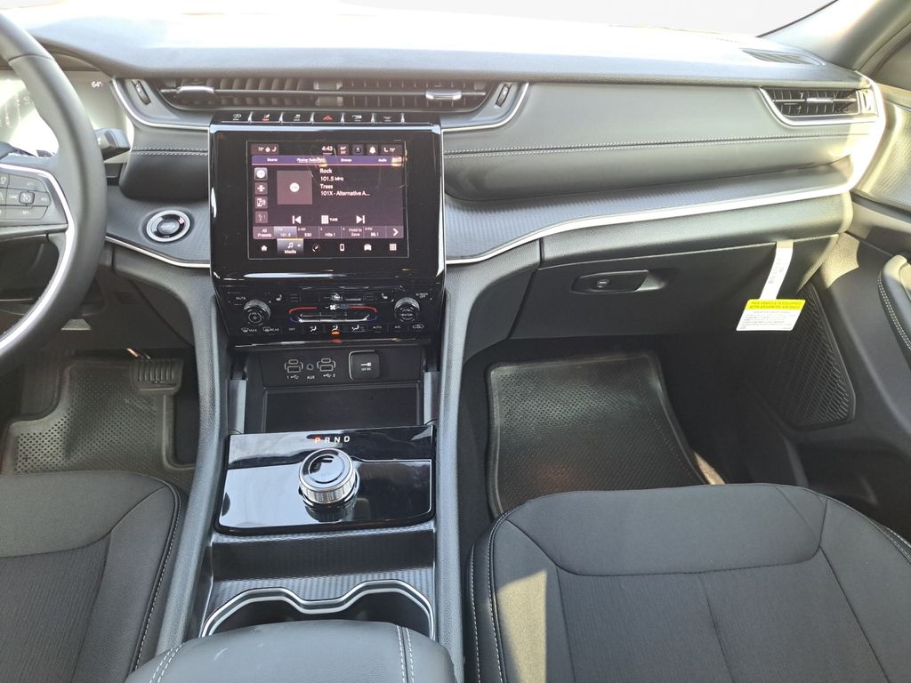 New Car 2025 Jeep Grand Cherokee  Laredo For Sale Under $35,000 In Austin, Texas