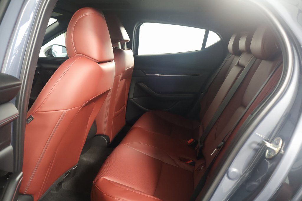 2025 Mazda Mazda3 Carbon Edition 6