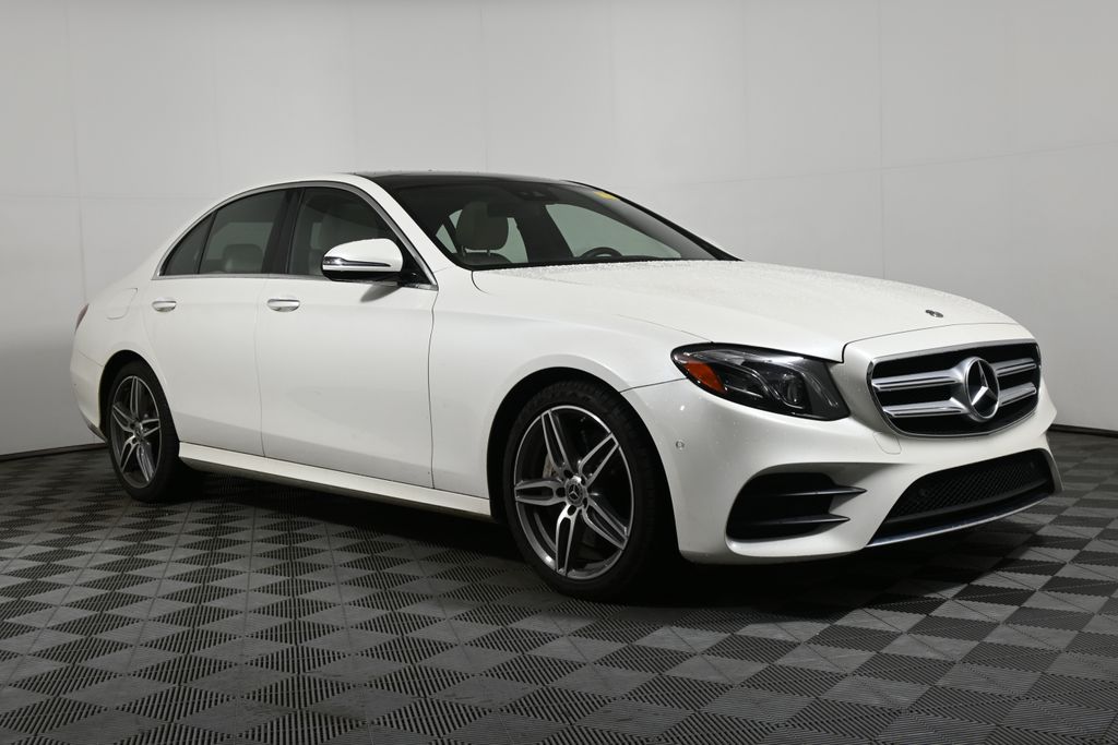 Thumbnail: 2018 Mercedes-Benz E-Class - 8
