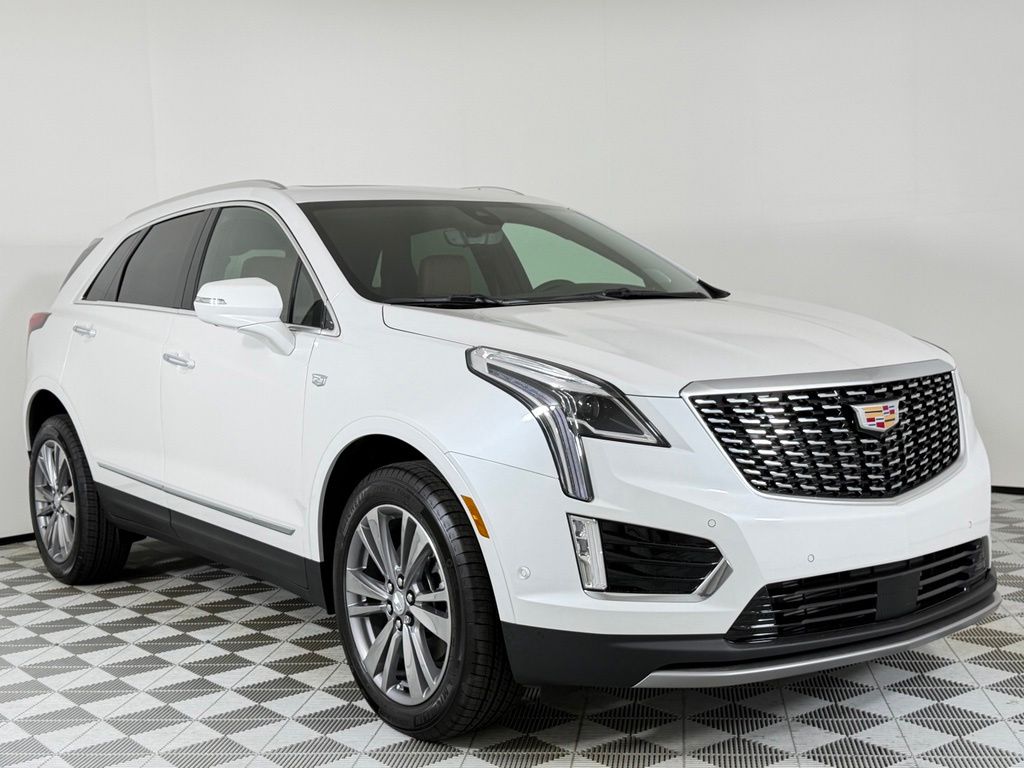 Crystal White Tricoat 2026 Cadillac XT5 SUV / Crossover Front-Wheel Drive 9-Speed Automatic