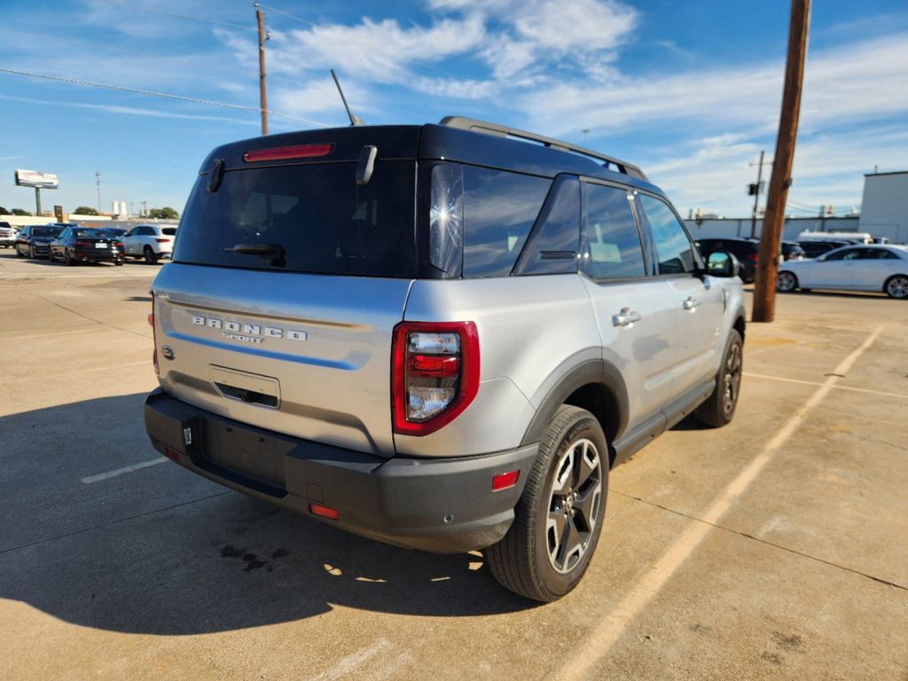 2021 Ford Bronco Sport Outer Banks 2