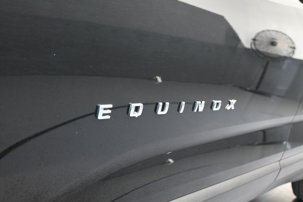 Used 2026 Mosaic Black Metallic Chevrolet LT image 30