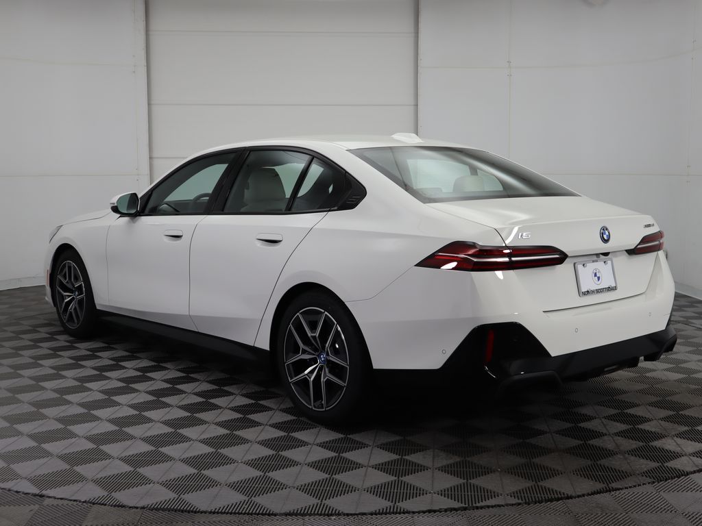 Thumbnail: 2024 BMW i5 - 7