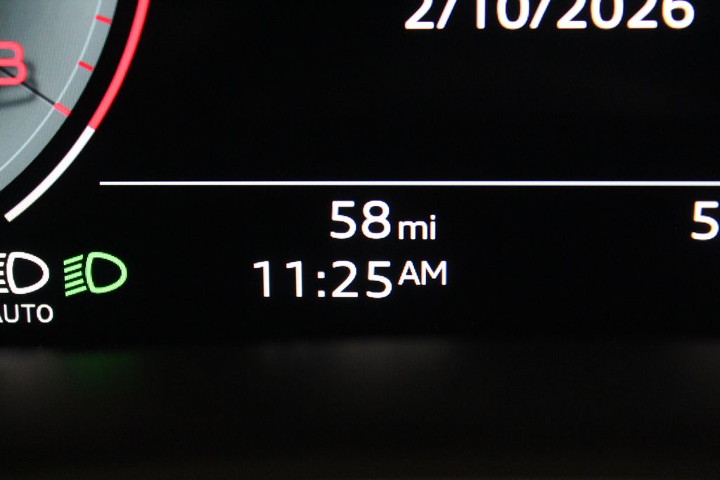 Thumbnail: 2026 Audi Q8 - 2