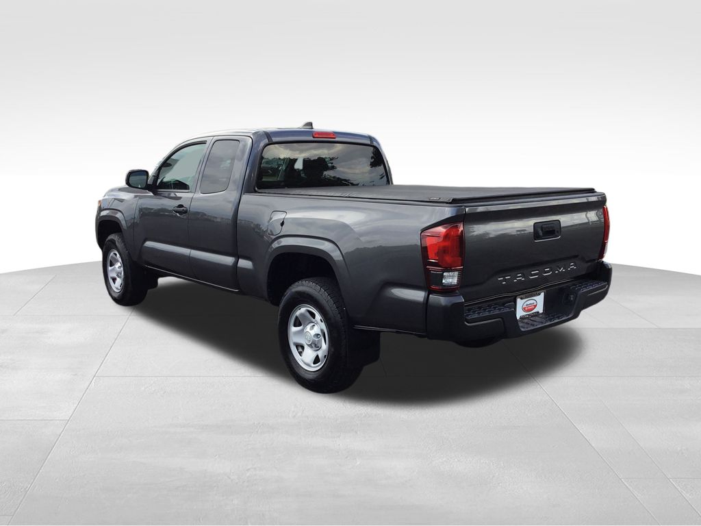 Thumbnail: 2019 Toyota Tacoma - 3